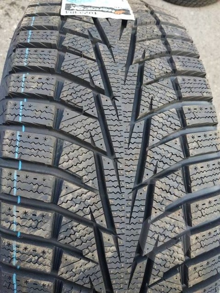 Hankook Winter i*cept iZ2 W616 235/55R17 103T