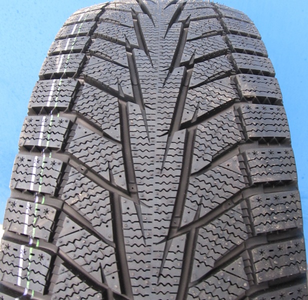 Hankook Winter i*cept iZ2 W616 235/55R17 103T