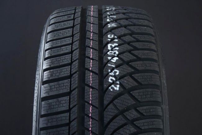 Kumho WinterCraft WP72 275/35R19 100V
