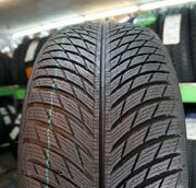 Michelin Pilot Alpin 5 SUV 285/40R21 109V