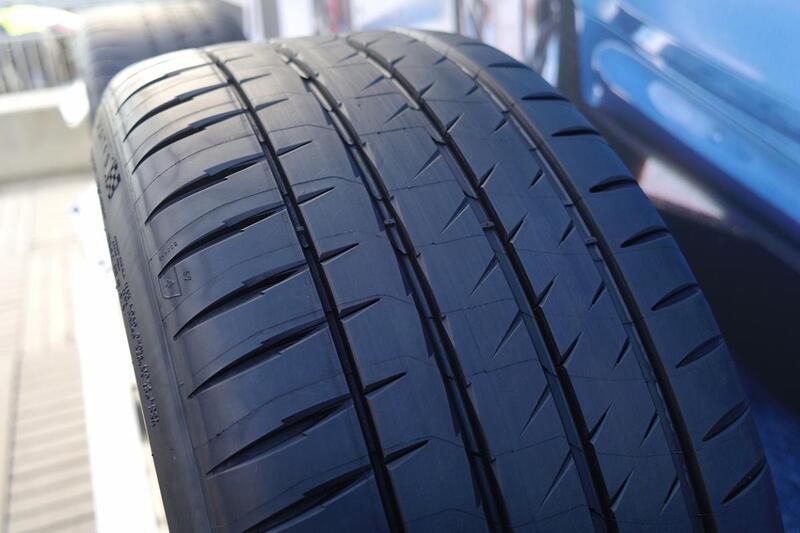 Michelin Pilot Sport 4 S 245/35R21 96Y