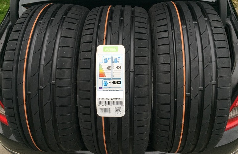 Ikon Tyres Character Ultra 235/50R18 97V