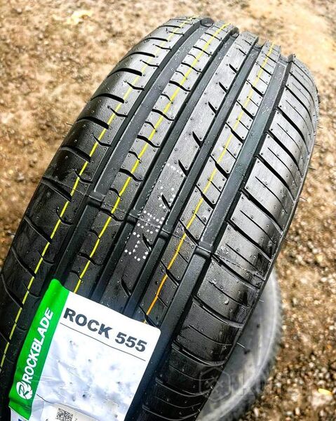 RockBlade ROCK 555 215/60R17 96T